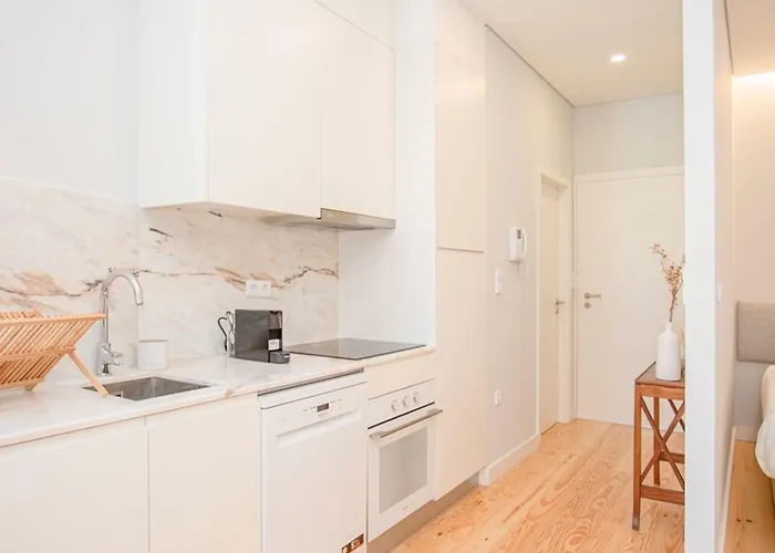 Liiiving In - Aliados Stone Oporto