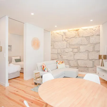 Appartement Liiiving In - Aliados Stone *