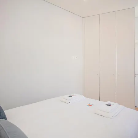 Liiiving In - Aliados Stone Appartement Porto