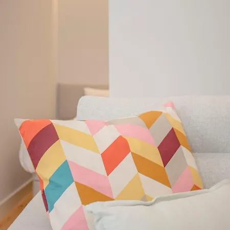 Appartement Liiiving In - Aliados Stone Porto