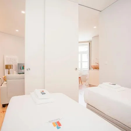 Liiiving In - Aliados Stone Apartment Porto