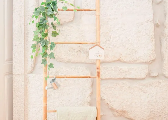 Liiiving In - Aliados Stone Apartman