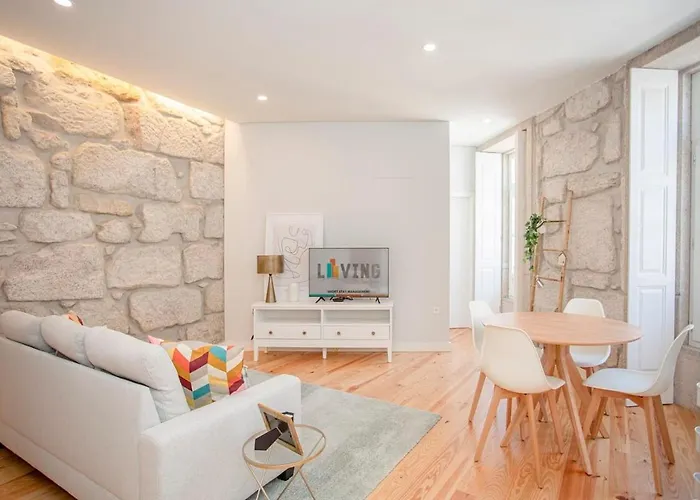 Liiiving In - Aliados Stone *