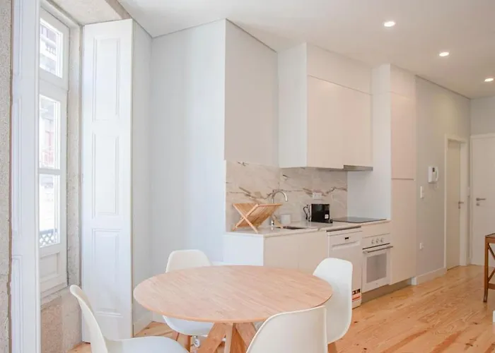 Liiiving In - Aliados Stone * Porto