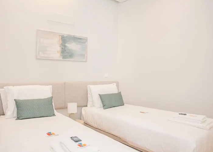 Liiiving In - Aliados Stone Porto