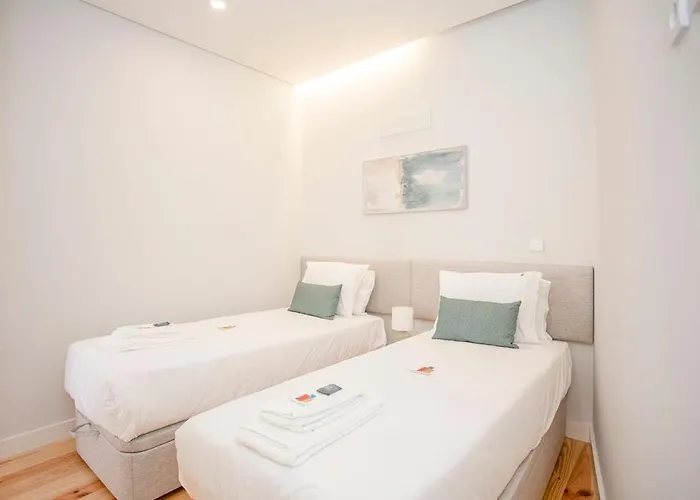 Liiiving In - Aliados Stone Apartament