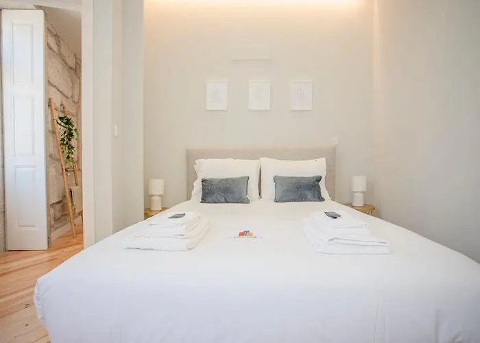 Apartament Liiiving In - Aliados Stone *