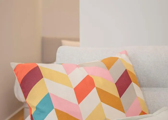 Liiiving In - Aliados Stone